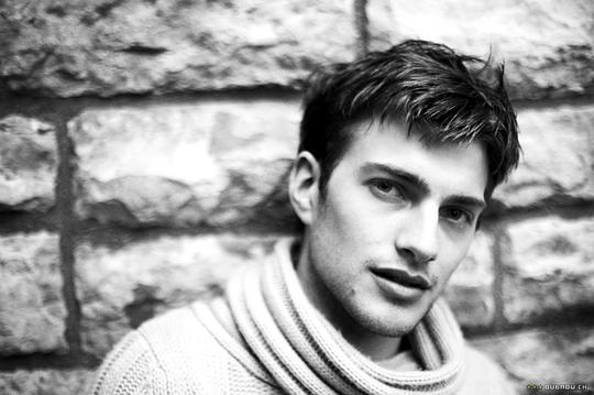 安德鲁斯·威尔森 Andreas Wilson照片