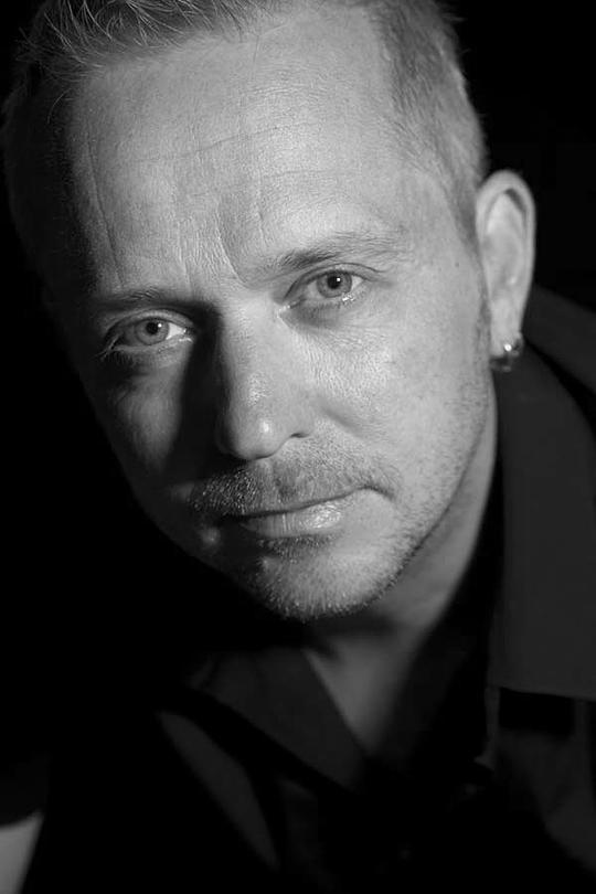 约斯特·范·金克尔 Joost van Ginkel照片