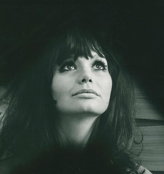 英厄·陶贝 Inger Taube照片