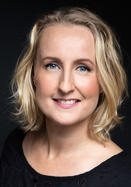 伊娃·贝林 Eva Beling照片