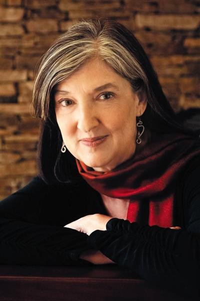 芭芭拉·金索沃 Barbara Kingsolver照片