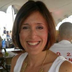 路易丝·古达尔 Louise Goodall照片