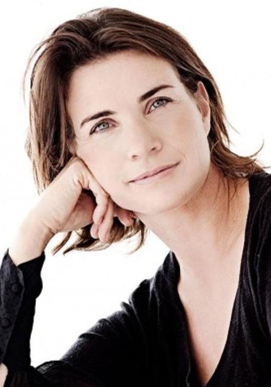 萨拉-玛丽·马尔塔 Sara-Marie Maltha照片