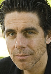 Mikael Tornving照片