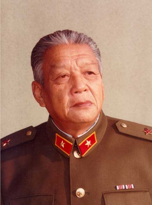 严寄洲 Jizhou Yan照片