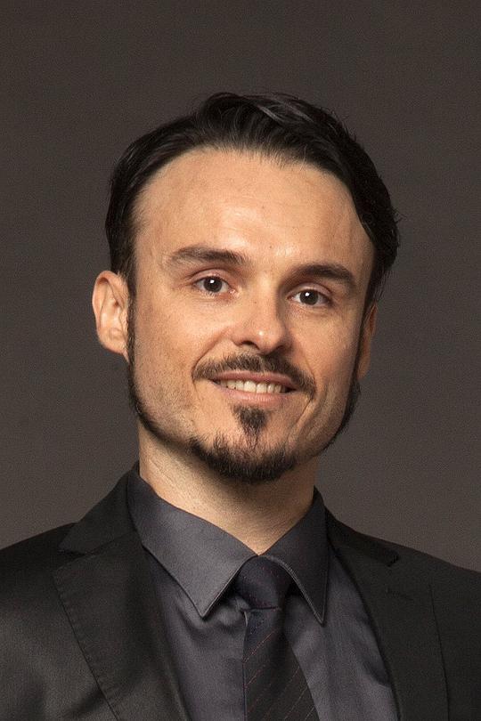 古斯塔屋·法尔桑 Gustavo Falcão照片