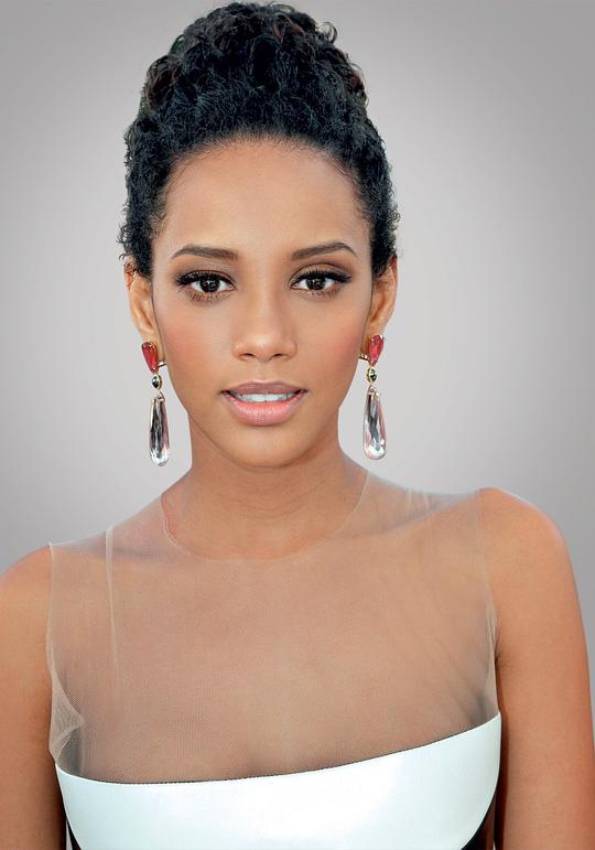 泰丝·阿劳茹 Taís Araújo照片