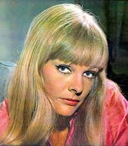 Karin Rodrigues照片