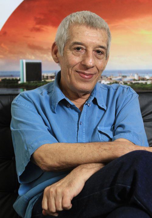 奥兰多·森纳 Orlando Senna照片