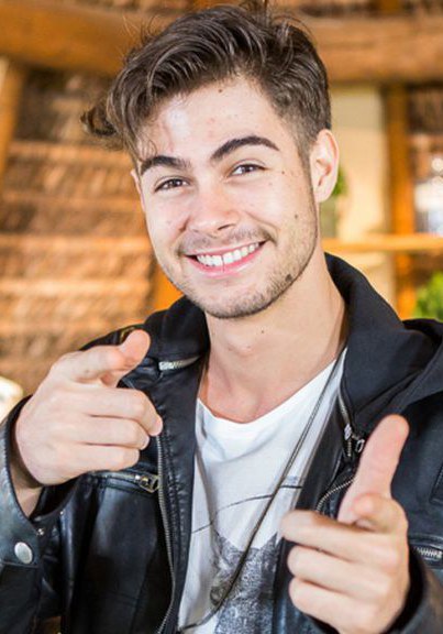 哈法埃尔·维奇 Rafael Vitti照片