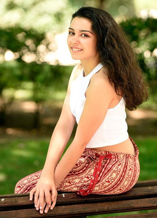 卡尔拉·吉阿兹 Carla Diaz照片