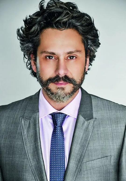 亚历山大·尼禄 Alexandre Nero照片