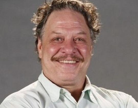 埃尔纳尼··摩拉艾斯 Ernani Moraes照片