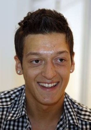 梅苏特·厄齐尔 Mesut Özil照片