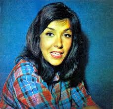 伊塔拉·南迪 Ítala Nandi照片