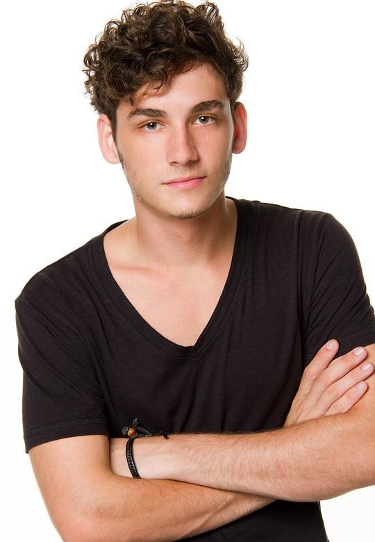 古耶尔梅·普拉提斯 Guilherme Prates照片