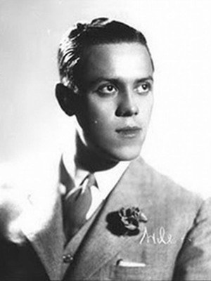 Carlos Hugo Christensen照片