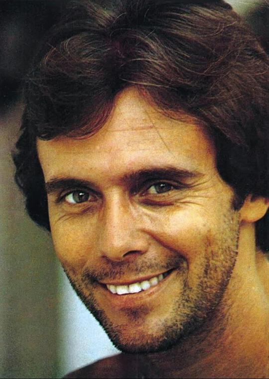 大卫·卡多佐 David Cardoso照片