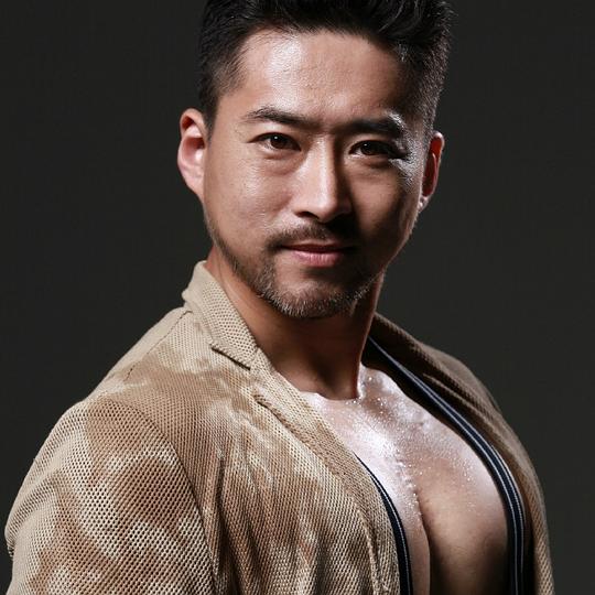 博隆 Tsukagoshi Hirotaka照片