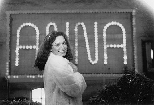 卡米拉·索贝里 Camilla Søeberg照片