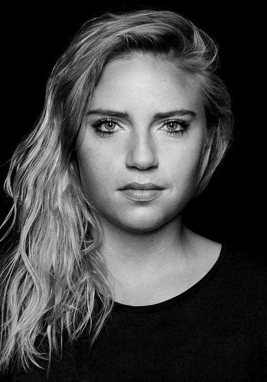 约瑟芬·帕克 Josephine Park照片