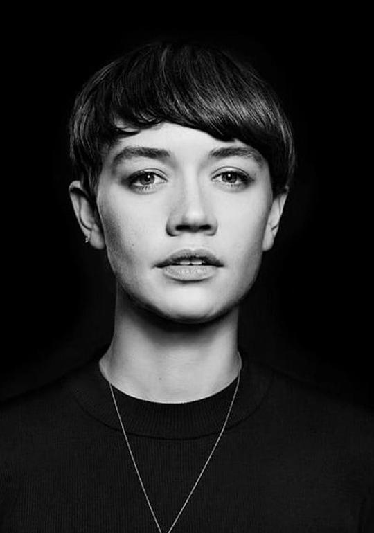 芬妮·露易丝·伯恩特 Fanny Louise Bernth照片