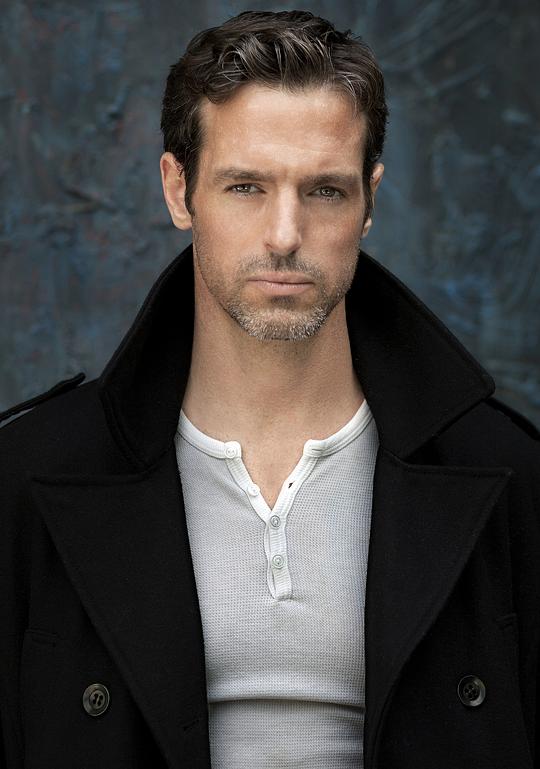 杰弗里·皮尔斯 Jeffrey Pierce照片