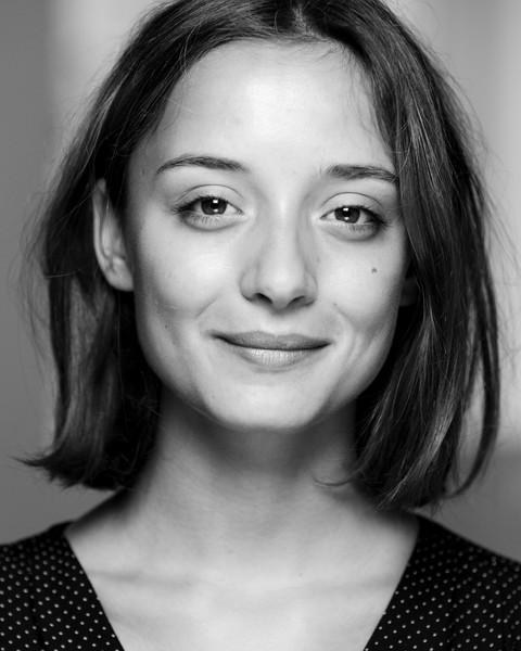 安吉拉·邦达洛维奇 Angela Bundalovic照片