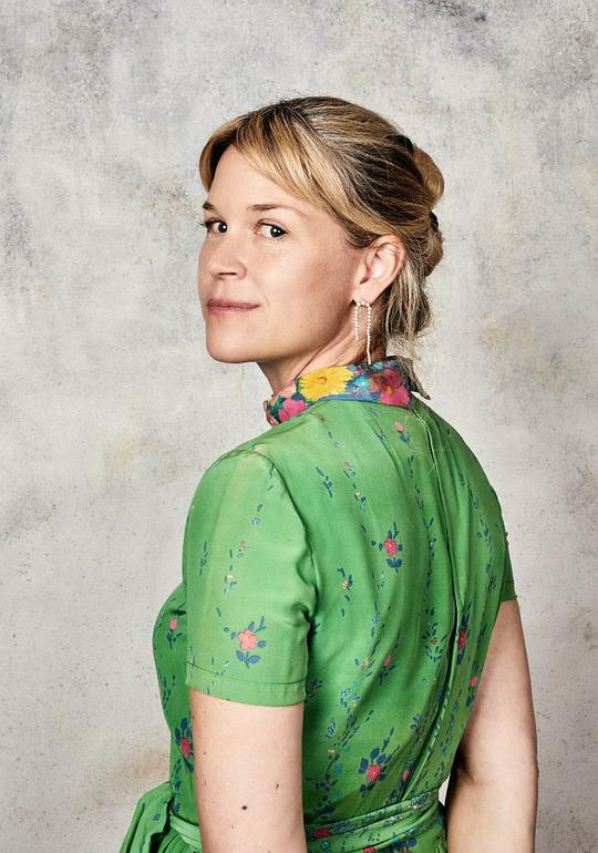 缇娅·林德伯格 Tea Lindeburg照片