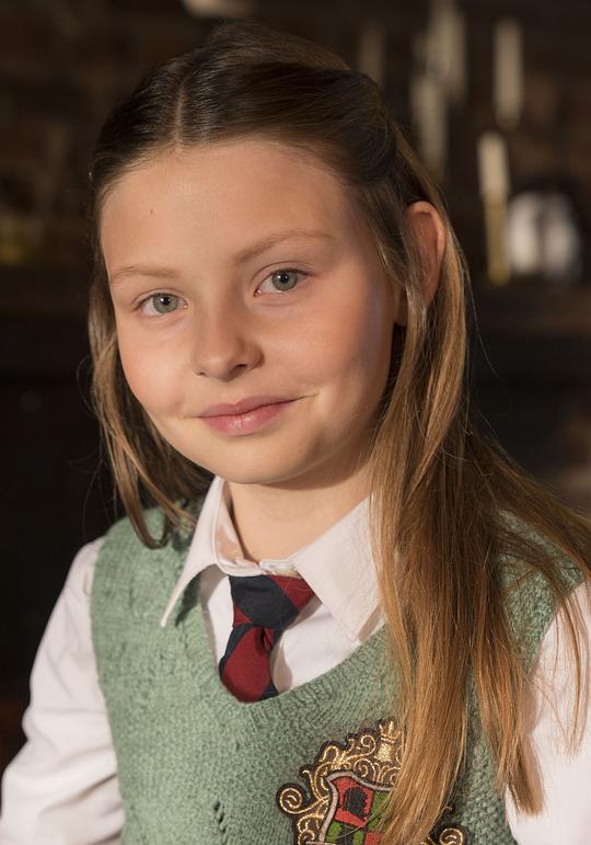 艾拉·提斯塔·库斯克 Ella Testa Kusk照片