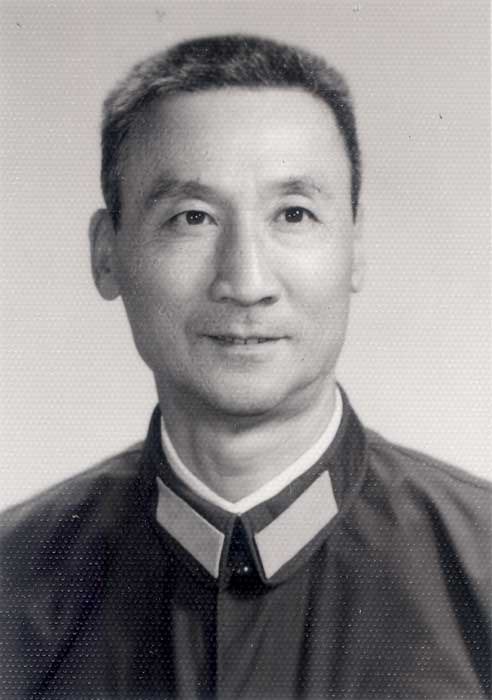 言小朋 Xiaopeng Yan照片
