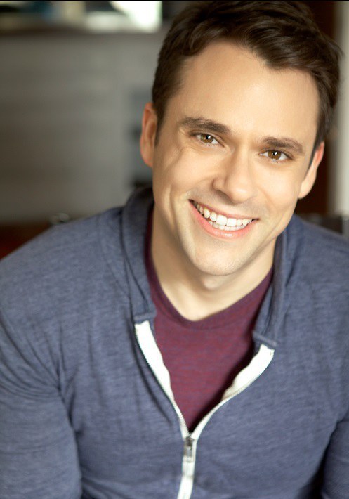 布莱恩·萨费 Bryan Safi照片