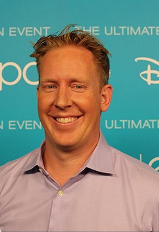 杰拉德·布什 Jared Bush照片