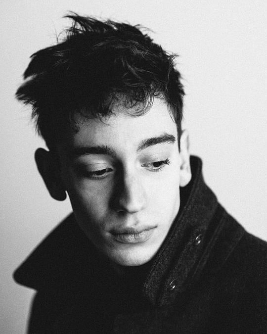 西奥多·佩尔兰 Théodore Pellerin照片