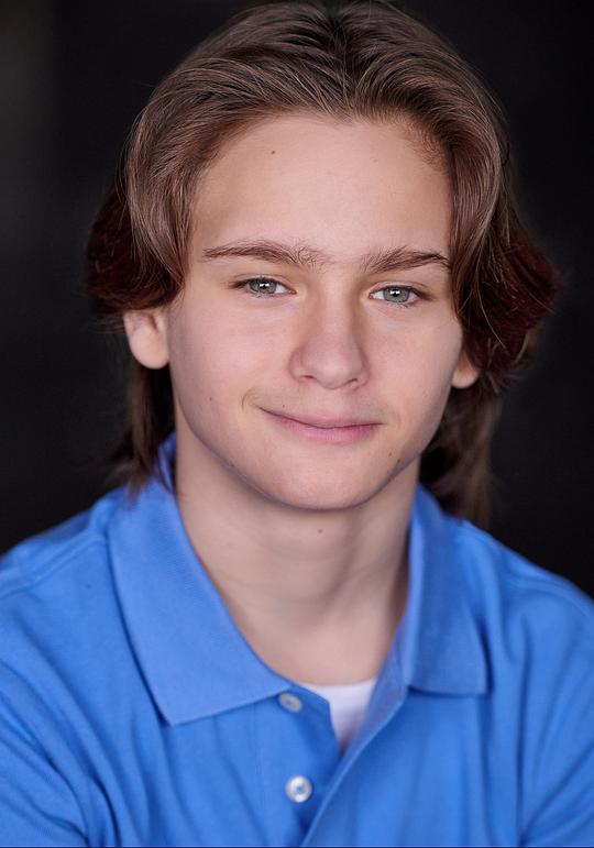 艾蒂安·凯利奇 Etienne Kellici照片