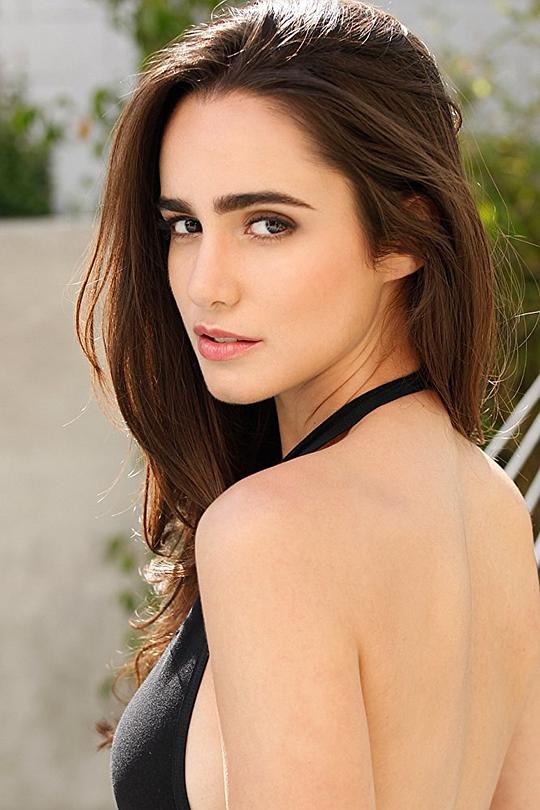 艾丽西亚·桑兹 Alicia Sanz照片