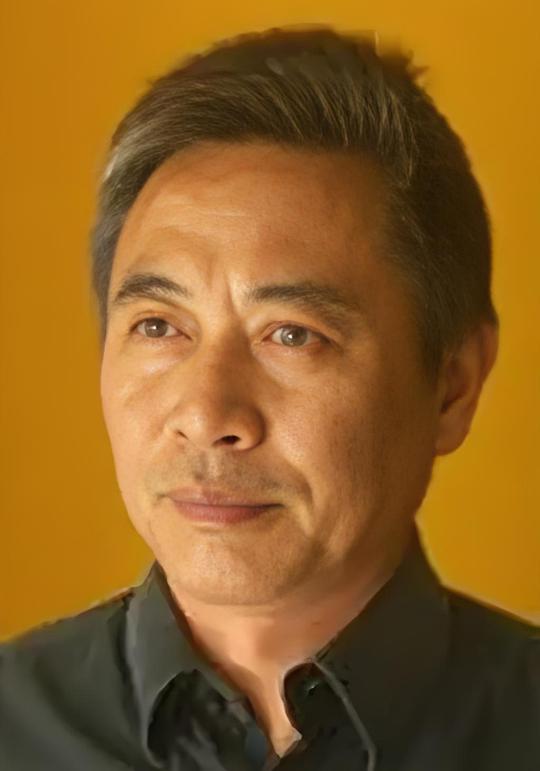 苗壮 Zhuang Miao照片