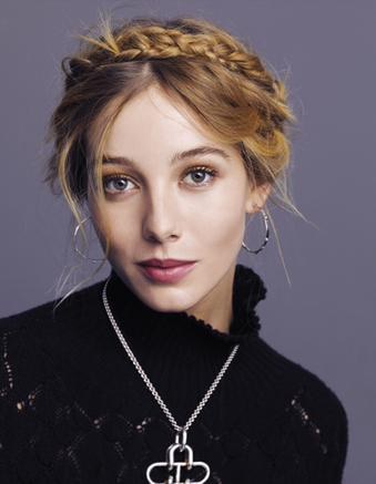 夏洛特·维嘉 Charlotte Vega照片