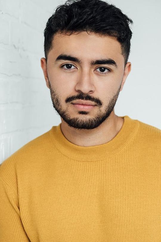 诺林·古拉姆高斯 Noorin Gulamgaus照片