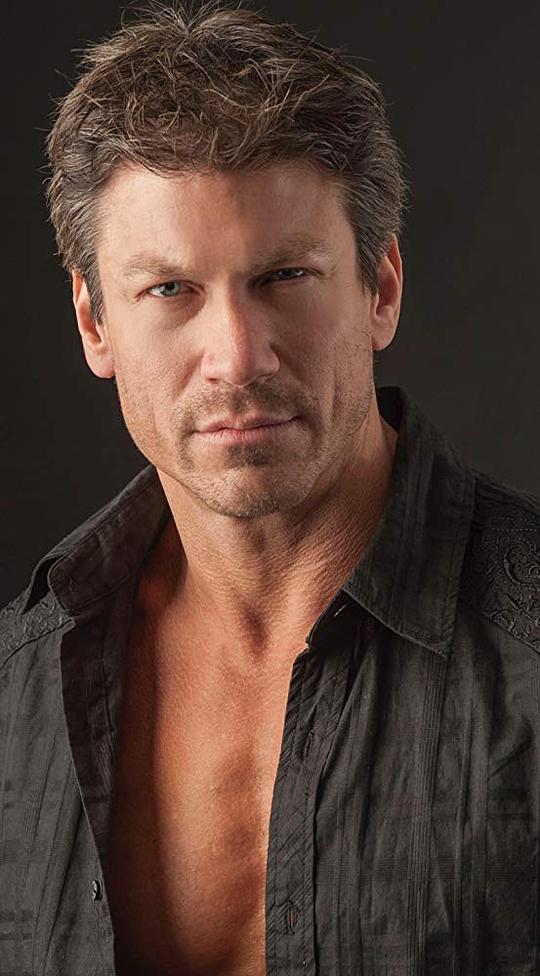 保罗·罗根 Paul Logan照片