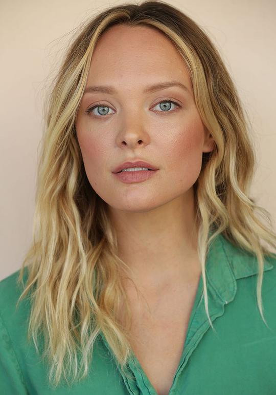 奥登·桑顿 Auden Thornton照片