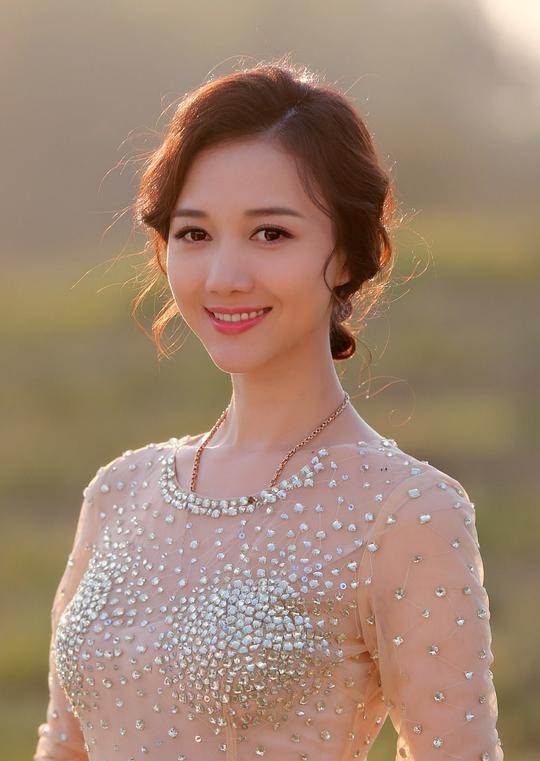 韩雯雯 Wenwen Han照片