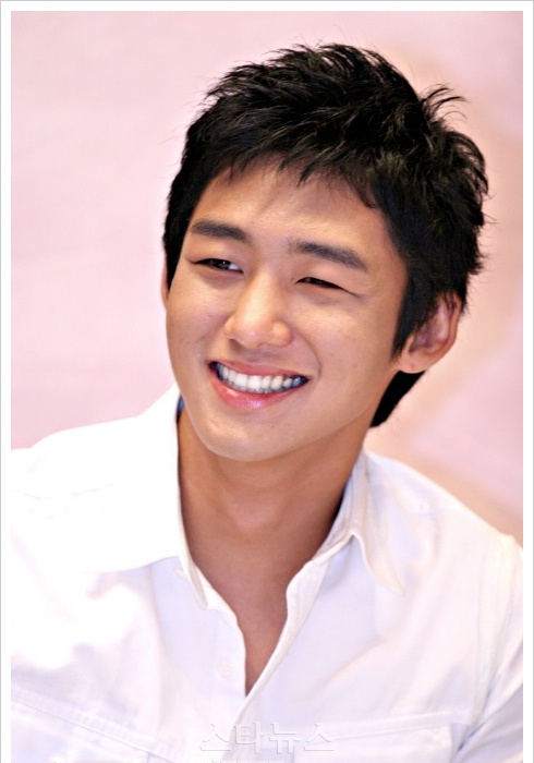 李泰成 Tae-seong Lee照片