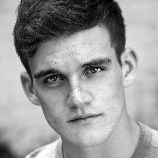 詹姆斯·伯罗斯 James Burrows照片