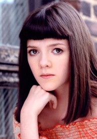 玛德琳·马丁 Madeleine Martin照片