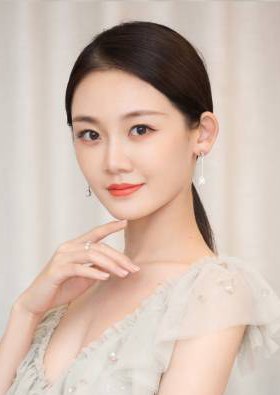 苗苗 Miao Miao照片