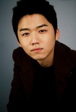 李贤 Lee Hyeon照片