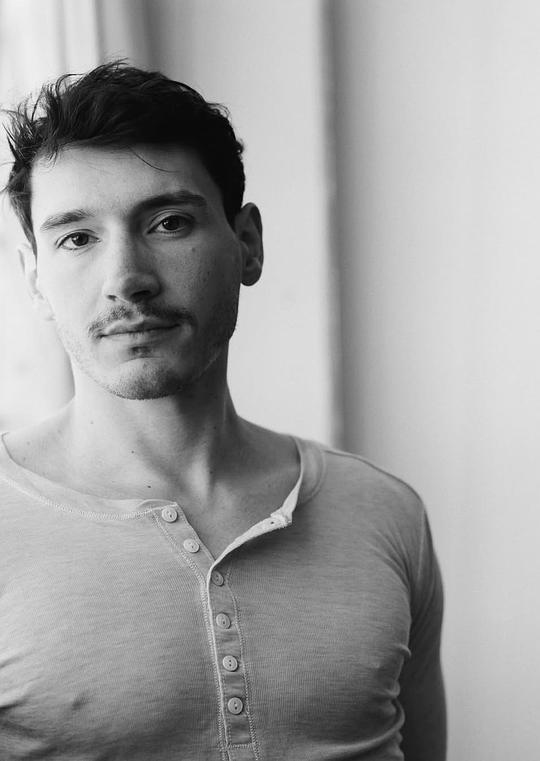 莱斯·卡里菲 Laith Khalifeh照片