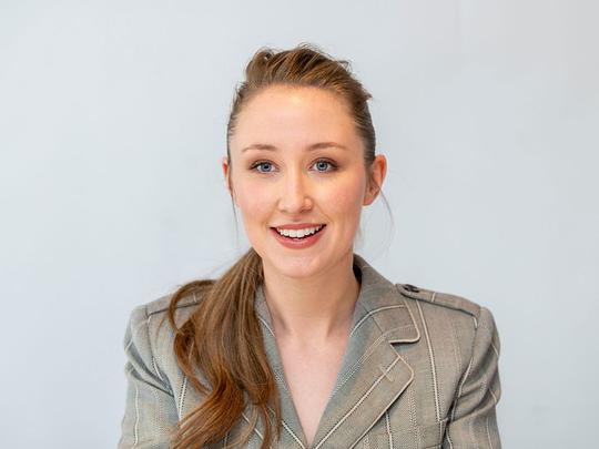 艾琳·多尔蒂 Erin Doherty照片