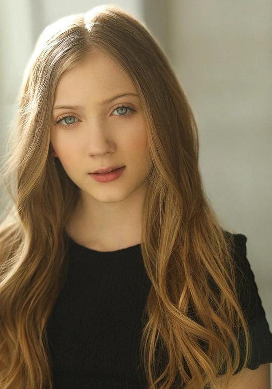 汉娜·博斯 Hannah Bos照片